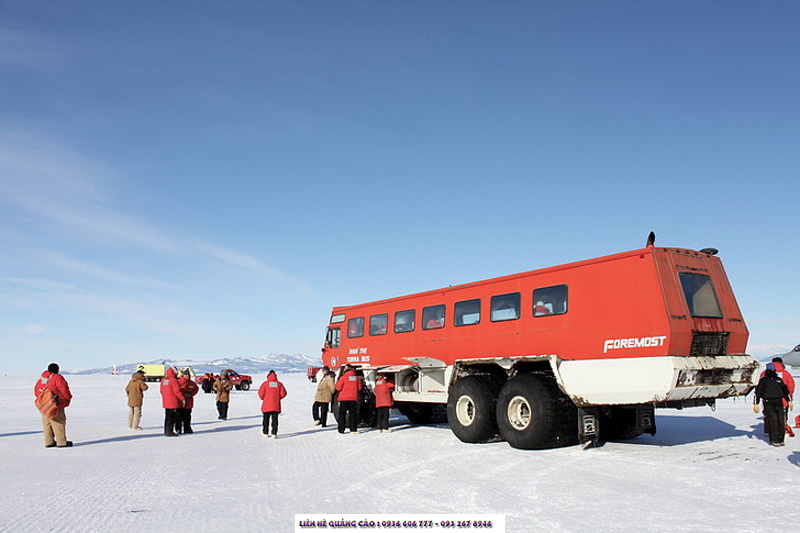 Xe buýt băng tuyết siêu to khổng lồ - phương tiện chính để "du hí" ở Nam Cực: