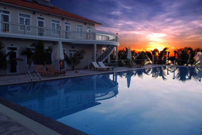 Top 14 Resort Hòn Rơm giá rẻ đẹp view biển có hồ bơi và gần đồi cát bay